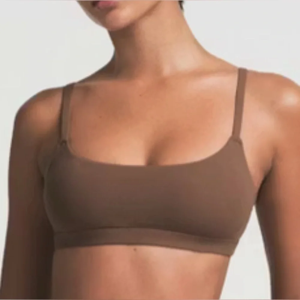 SKIMS Fits Everybody SCOOP BRALETT - Picture 2 of 7